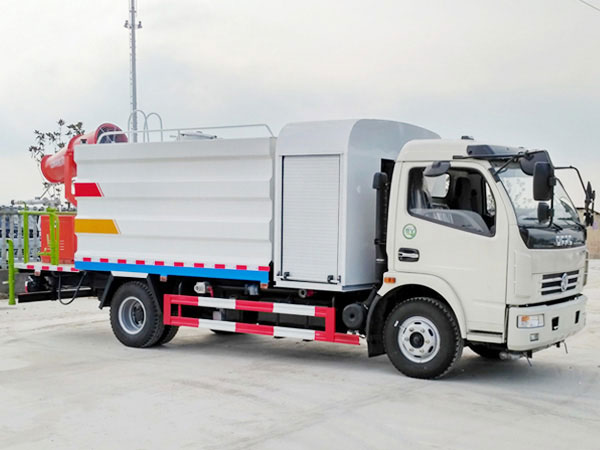 東風(fēng)多利卡9立方新型多功能抑塵車