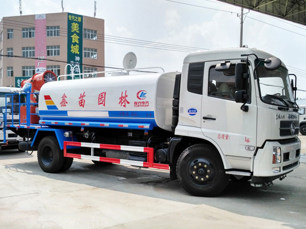 東風(fēng)天錦多功能抑塵車 12方農(nóng)藥噴灑車