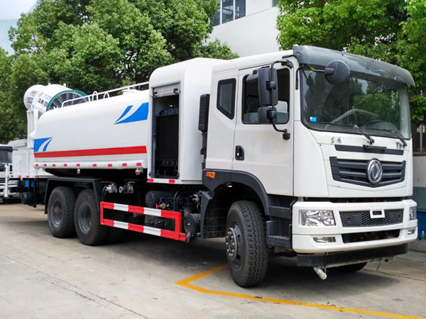 T5后雙橋100米霧炮車(chē)