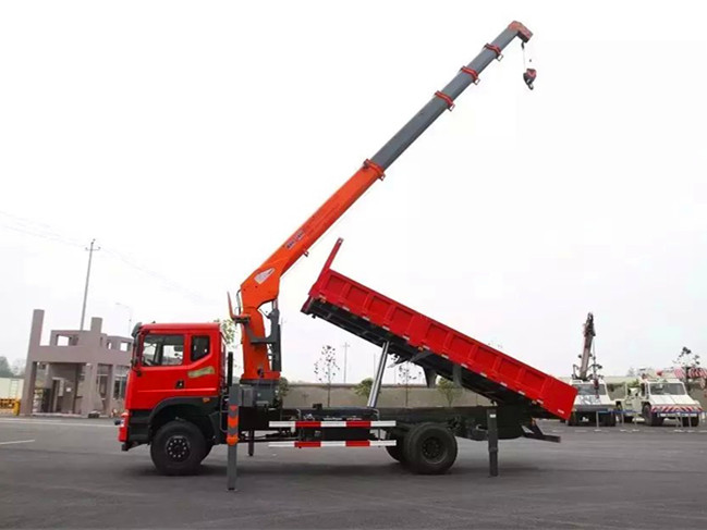 東風(fēng)T5單橋隨車(chē)吊-帶自卸隨車(chē)吊