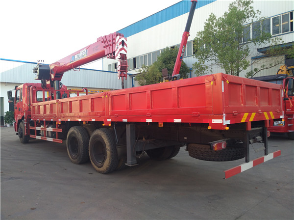 東風(fēng)景程 齊星駕駛室IMG_20190701_172252.jpg