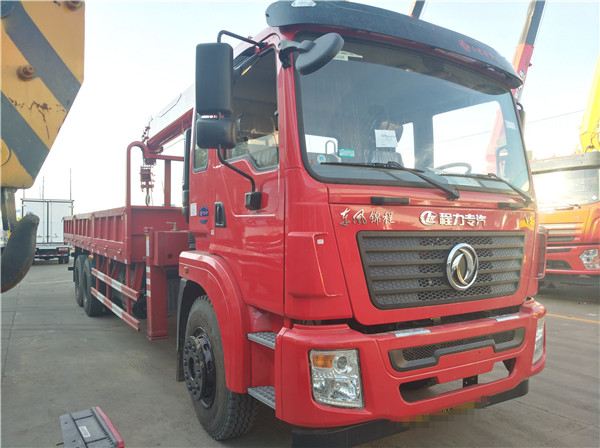 東風(fēng)景程 齊星駕駛室IMG_20190701_174929.jpg