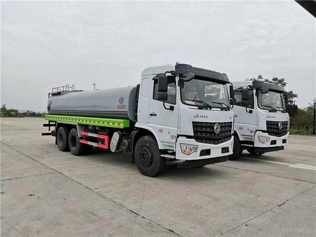 國(guó)六東風(fēng)后八輪18方灑水車(chē)