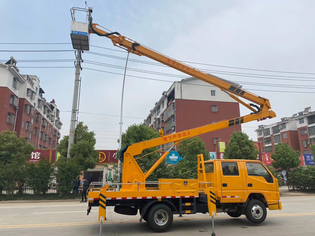 國六江鈴曲臂16米高空作業(yè)車-鋁合金斗