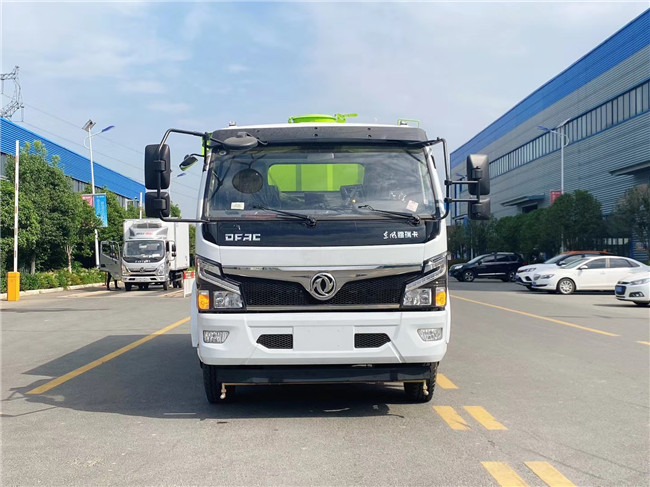 國(guó)六東風(fēng)福瑞卡洗掃車(chē)/工廠(chǎng)洗掃車(chē)