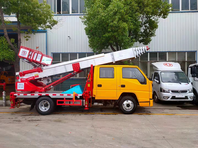 江鈴32米云梯搬家車云梯車詳細(xì)配置說明
